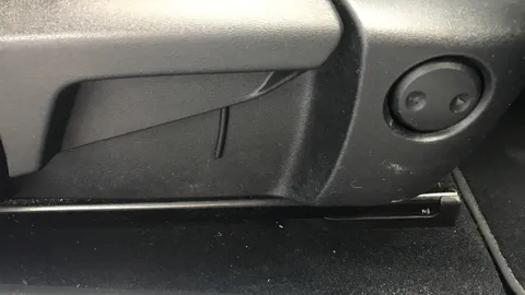 NISSAN QASHQAI 1.3 DiG-T MH N-Connecta [Glass Roof]