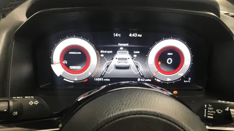 NISSAN QASHQAI 1.3 DiG-T MH N-Connecta [Glass Roof]