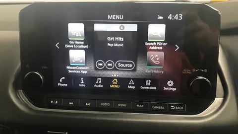 NISSAN QASHQAI 1.3 DiG-T MH N-Connecta [Glass Roof]