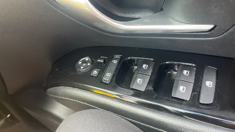 HYUNDAI TUCSON 1.6 TGDi 48V MHD SE Connect 2WD