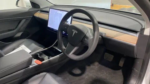 Tesla                     Model 3 Long Range AWD Auto