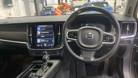 Volvo V90 2.0 D4 Cross Country Pro AWD Geartronic