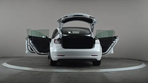 Tesla                     Model 3 Standard Plus Auto