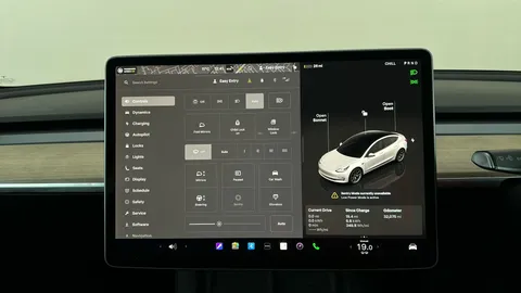 Tesla                     Model 3 Standard Plus Auto
