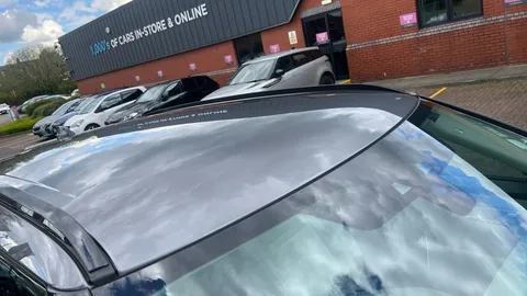 Land Rover Range Rover Velar 2.0 D180 SE Auto