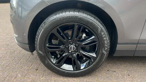 Land Rover Range Rover Velar 2.0 D180 SE Auto
