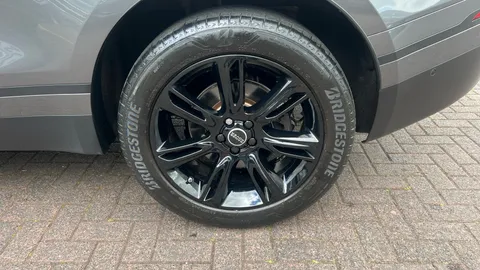 Land Rover Range Rover Velar 2.0 D180 SE Auto