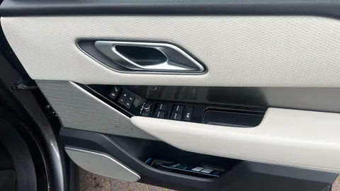 Land Rover Range Rover Velar 2.0 D180 SE Auto