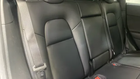 Tesla                     Model Y RWD Auto