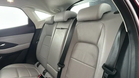 Jaguar E-Pace 2.0 D200 R-Dynamic SE Auto