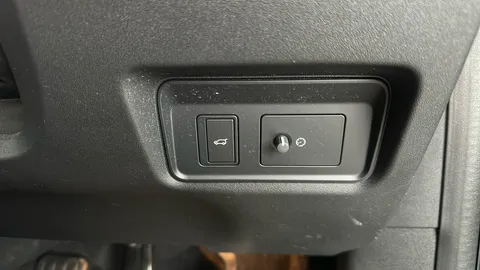 Jaguar E-Pace 2.0 D200 R-Dynamic SE Auto