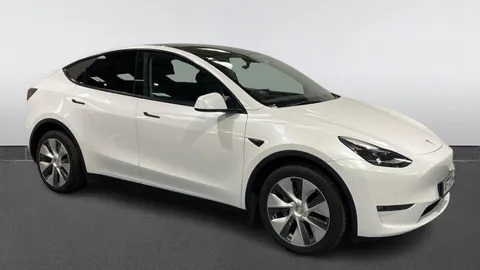 TESLA MODEL Y Long Range AWD Auto