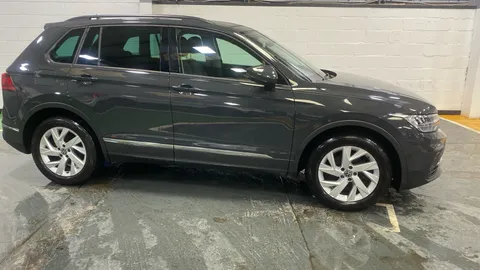 VOLKSWAGEN TIGUAN 1.5 TSI Life