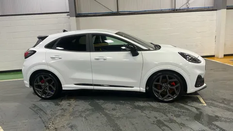 FORD PUMA 1.0 EcoBoost Hybrid mHEV ST DCT