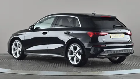 AUDI A3 30 TFSI S Line