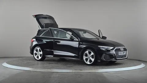 AUDI A3 30 TFSI S Line