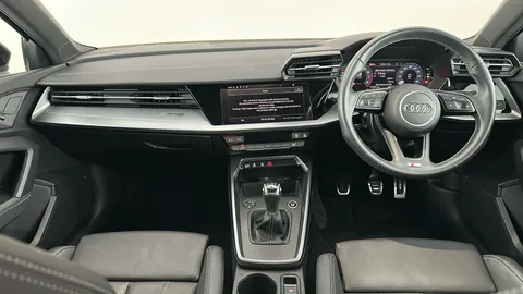 AUDI A3 30 TFSI S Line