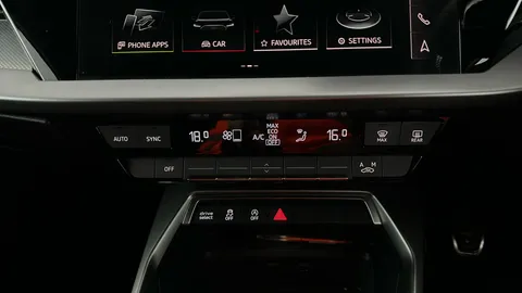 AUDI A3 30 TFSI S Line