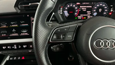 AUDI A3 30 TFSI S Line