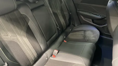 PEUGEOT 408 1.2 PureTech GT EAT8