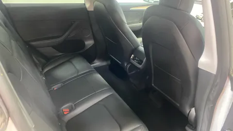 TESLA MODEL Y Long Range AWD Auto