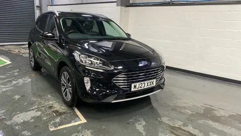 FORD KUGA 1.5 EcoBoost 150 Titanium Edition