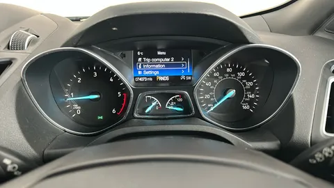 FORD KUGA 2.0 TDCi 180 ST-Line Auto