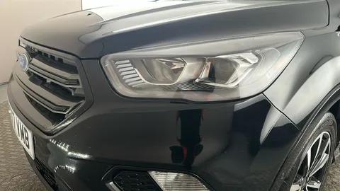 FORD KUGA 2.0 TDCi 180 ST-Line Auto