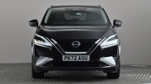 NISSAN QASHQAI 1.3 DiG-T MH 158 N-Connecta Xtronic