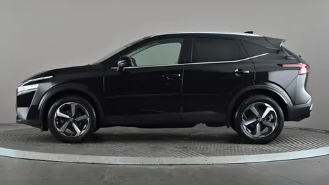 NISSAN QASHQAI 1.3 DiG-T MH 158 N-Connecta Xtronic