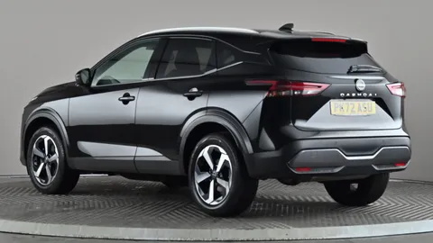 NISSAN QASHQAI 1.3 DiG-T MH 158 N-Connecta Xtronic