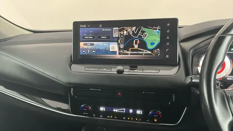 NISSAN QASHQAI 1.3 DiG-T MH 158 N-Connecta Xtronic