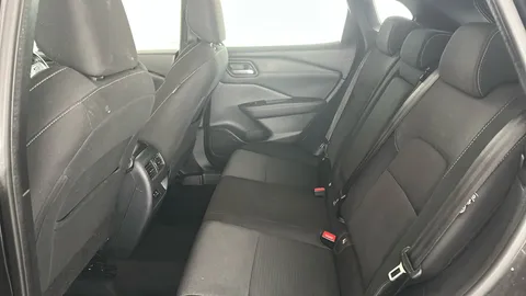 NISSAN QASHQAI 1.3 DiG-T MH 158 N-Connecta Xtronic