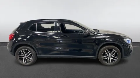 MERCEDES-BENZ GLA GLA 180 Urban Edition Auto