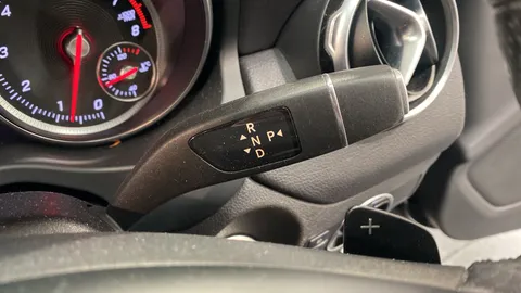 MERCEDES-BENZ GLA GLA 180 Urban Edition Auto