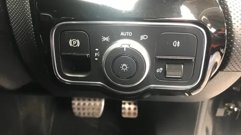 MERCEDES-BENZ A CLASS A180 AMG Line Executive Auto