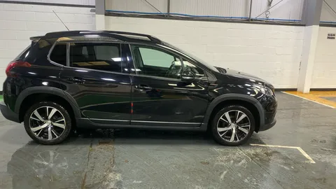 PEUGEOT 2008 1.2 PureTech 110 GT Line EAT6