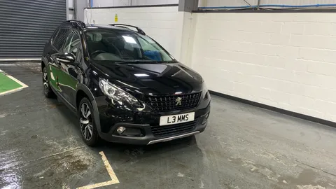 PEUGEOT 2008 1.2 PureTech 110 GT Line EAT6