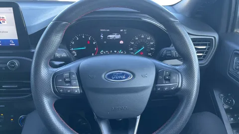 FORD FOCUS 1.0 EcoBoost 125 ST-Line Nav