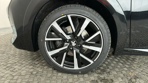 PEUGEOT 208 1.2 PureTech 100 GT EAT8