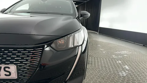 PEUGEOT 208 1.2 PureTech 100 GT EAT8