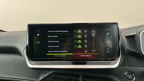 PEUGEOT 208 1.2 PureTech 100 GT EAT8