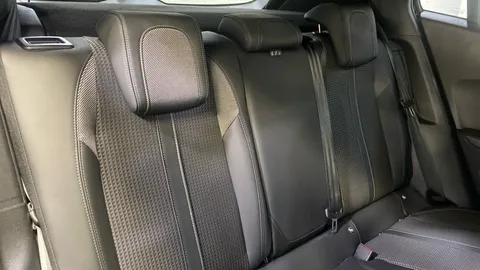 PEUGEOT 2008 100kW GT 50kWh Auto