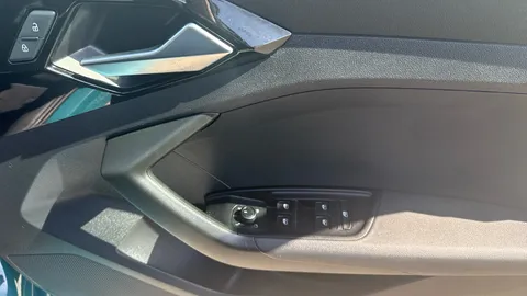 AUDI A1 30 TFSI Technik S Tronic