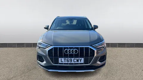 AUDI Q3 35 TFSI Sport