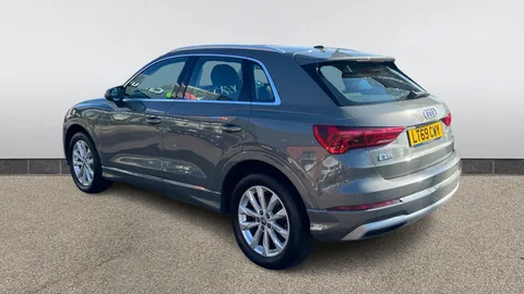 AUDI Q3 35 TFSI Sport
