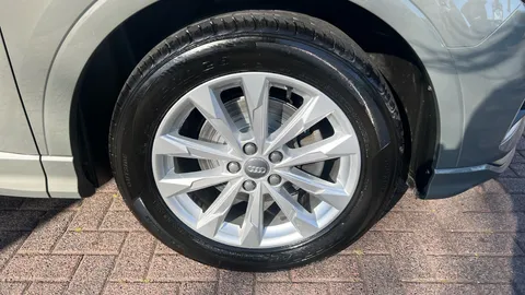 AUDI Q3 35 TFSI Sport