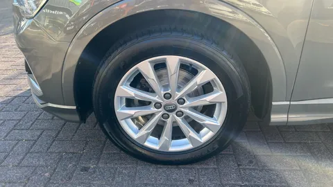 AUDI Q3 35 TFSI Sport