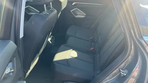 AUDI Q3 35 TFSI Sport