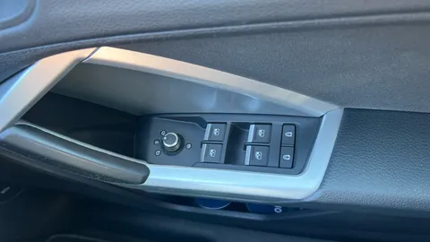 AUDI Q3 35 TFSI Sport